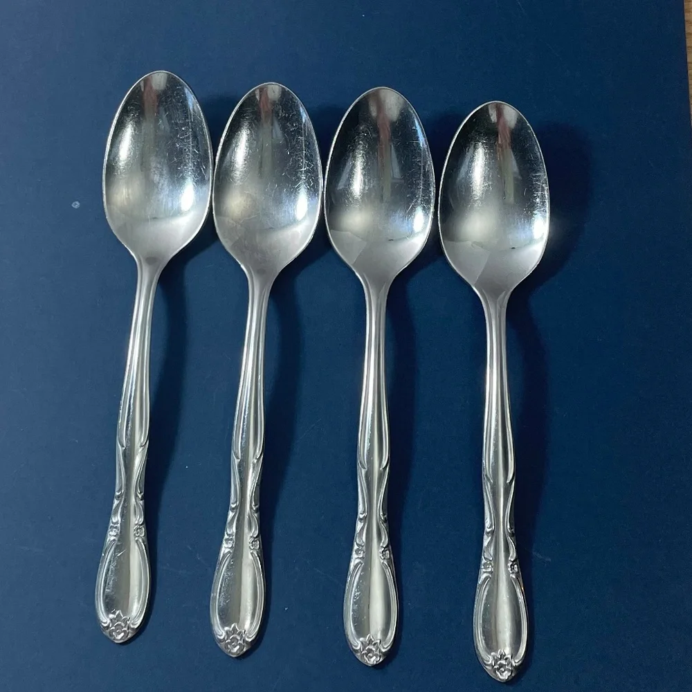 Vtg International Silver CHAPEL HILL 4 Oval Soup Spoons Superior Stainless MCM